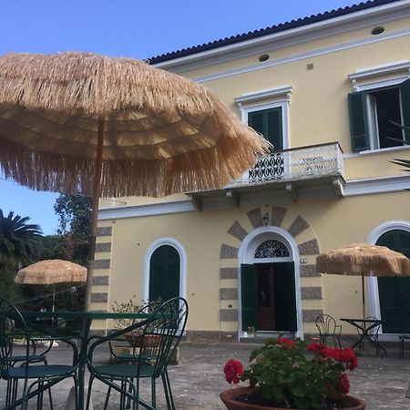 Villa Teresa Порт-Аццурро Экстерьер фото