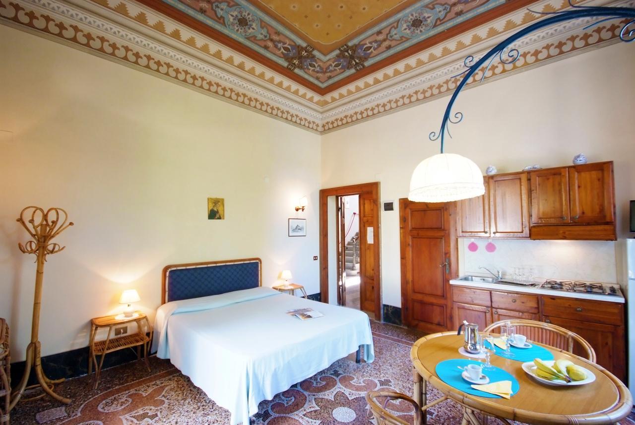 Villa Teresa Порт-Аццурро Экстерьер фото