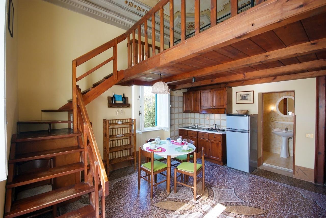 Villa Teresa Порт-Аццурро Экстерьер фото